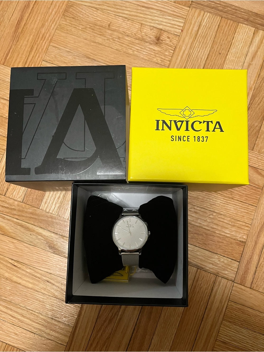 Invicta Wildflower Maylen 48972 Silver 38mm Mesh Watch NWT - Picture 11 of 11